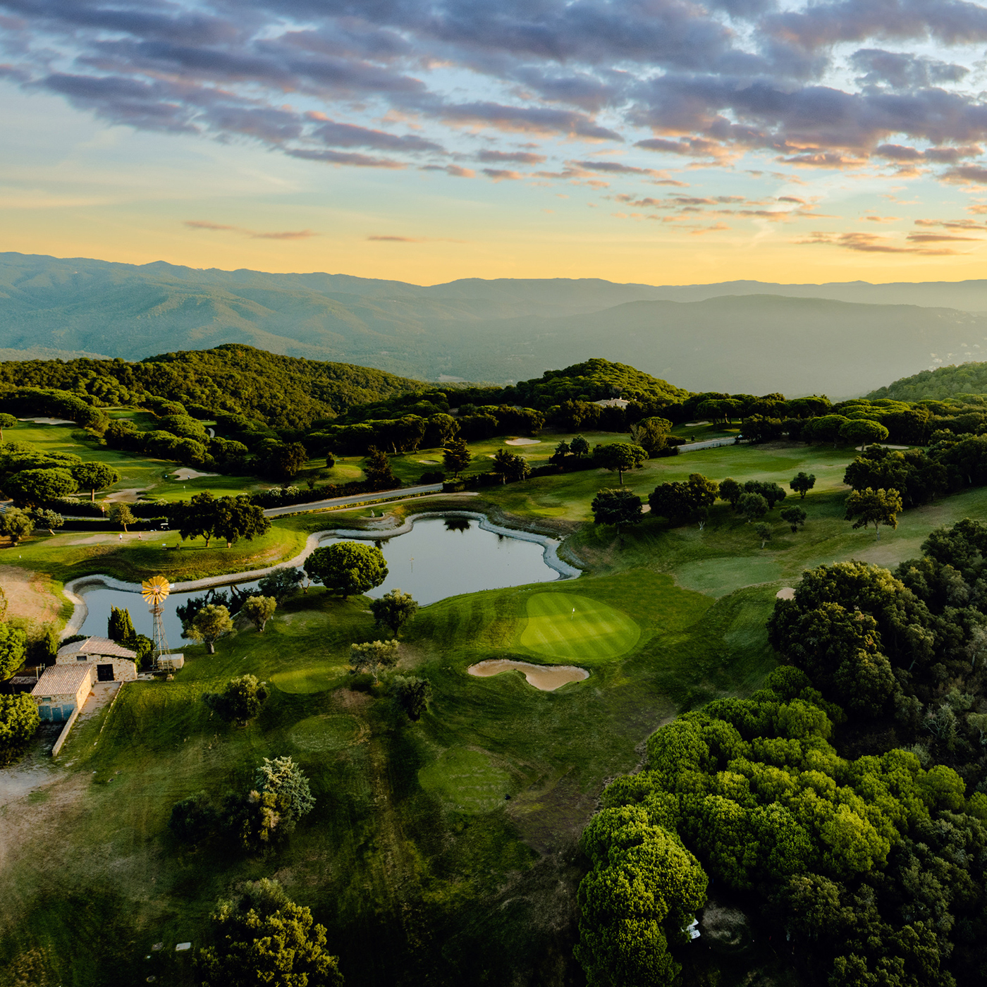ALZE-Golfdaro-1
